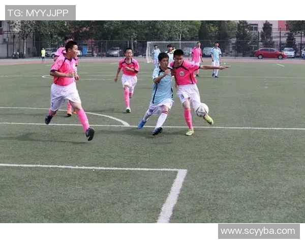 足球南站台的故事与梦想:一场关于激情与友谊的旅程 足球南站台的故事与梦想:一场关于激情与友谊的旅程